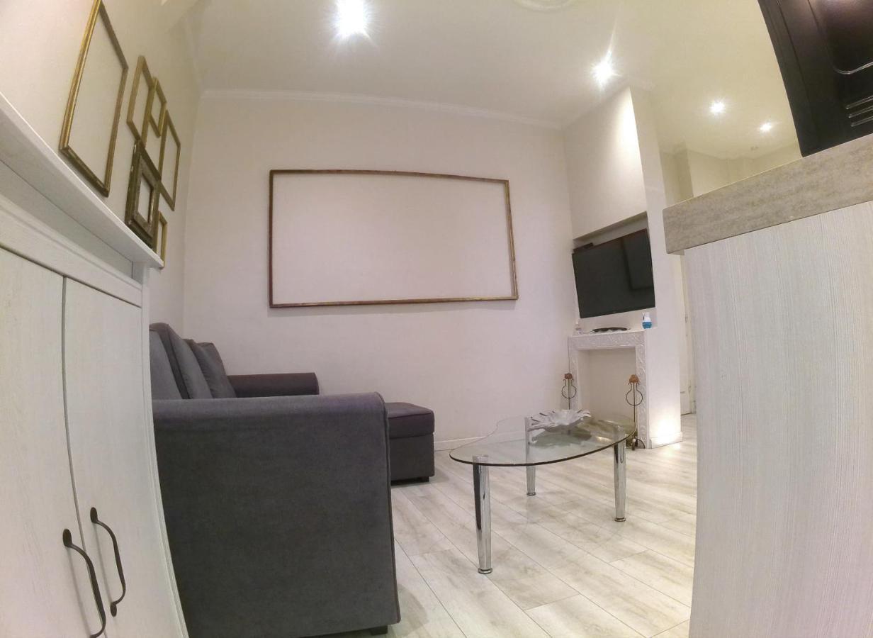 Apartment In The Heart Of Nizza Exterior foto